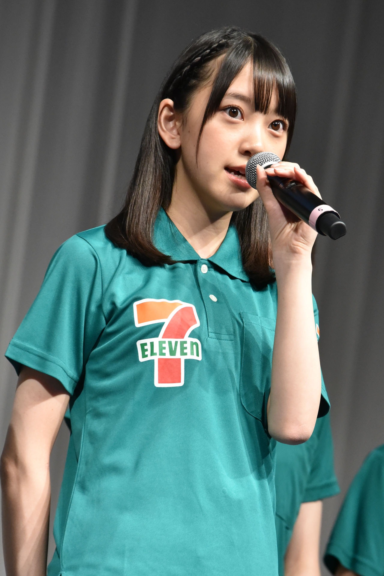 堀未央奈