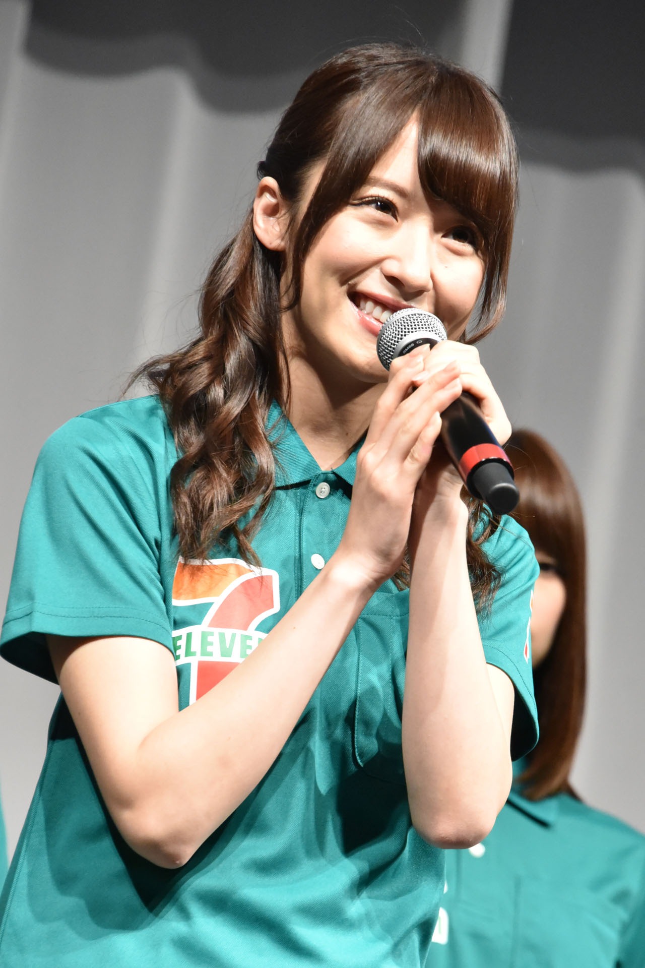 衛藤美彩