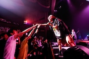 LiSA「LiVE is Smile Always~Hi! FiVE~」東京・NHKホール公演の様子。(Photo by hajime kamiiisaka)