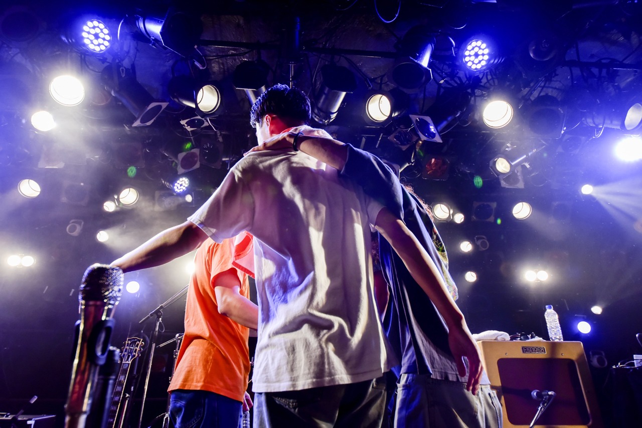 Suchmos「TOUR LOVE & VICE」4月23日に開催された渋谷CLUB QUATTRO公演の様子。（Photo by Shun Komiyama）