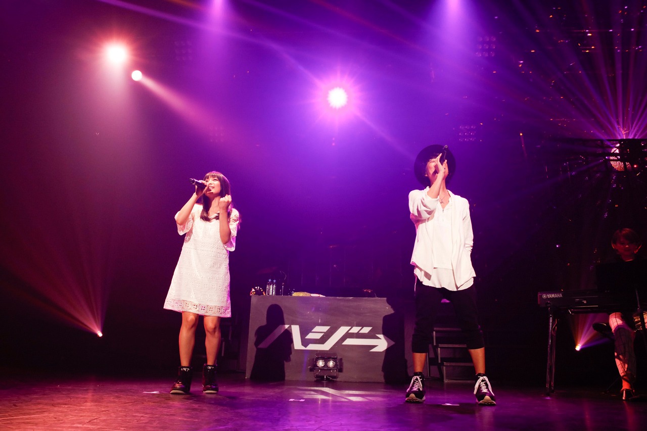 miwaとハジ→。（写真提供：EMI Records）
