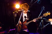 オチ・ザ・ファンク（B / カラスは真っ白）（撮影：勝永裕介）