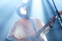 金廣真悟（Vo, G）（撮影：佐藤広理）