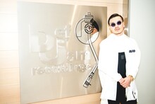 Def Jam Recordingのオフィスを訪問するAK-69。