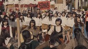 AKB48「翼はいらない」ミュージックビデオのワンシーン。