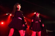 BELLRING少女ハートによるライブの様子。