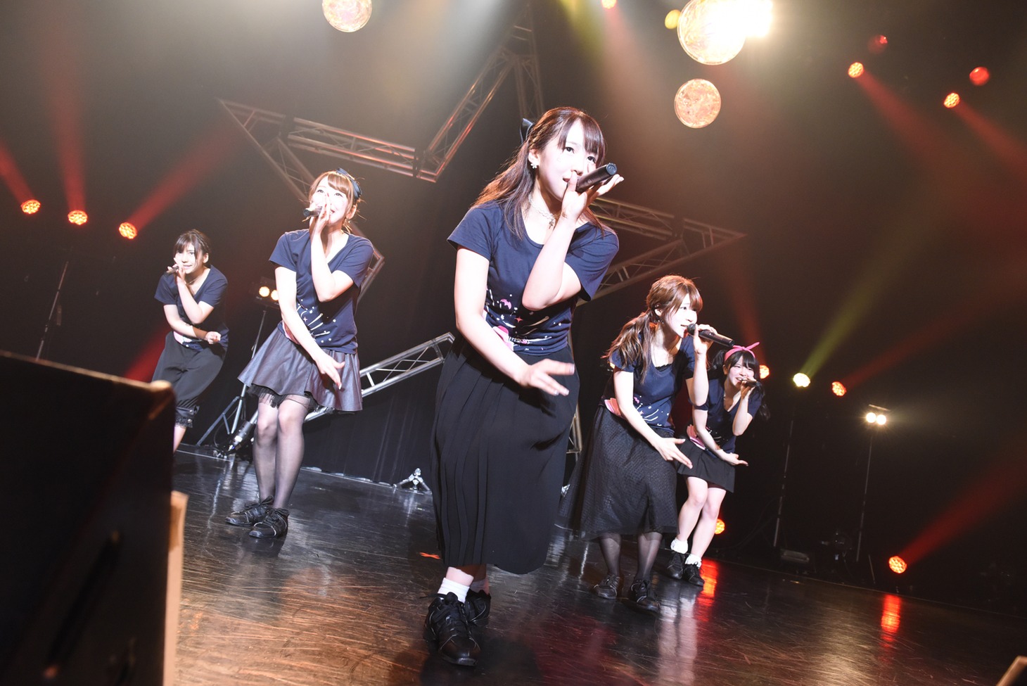 STARMARIE単独公演「FANTASY TRIP ～第二幕 星祭りの夜から～」の様子。