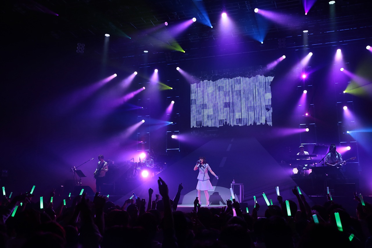 やなぎなぎ「Follow Your Tracks」EX THEATER ROPPONGI公演の様子。（写真提供：NBCユニバーサル・エンターテイメント）