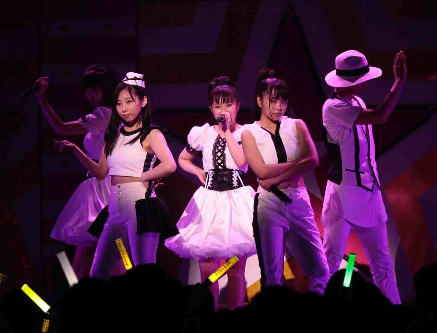 「Dream5 THE LIVE～LAST ORIGINAL FIVE～」東京・赤坂BLITZ公演の様子。（Photo by Katsumi Kosakai）