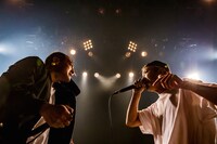 左からRyo（Crystal Lake）、Hiro（SHADOWS）。（Photo by Takashi "TAKA” Konuma）