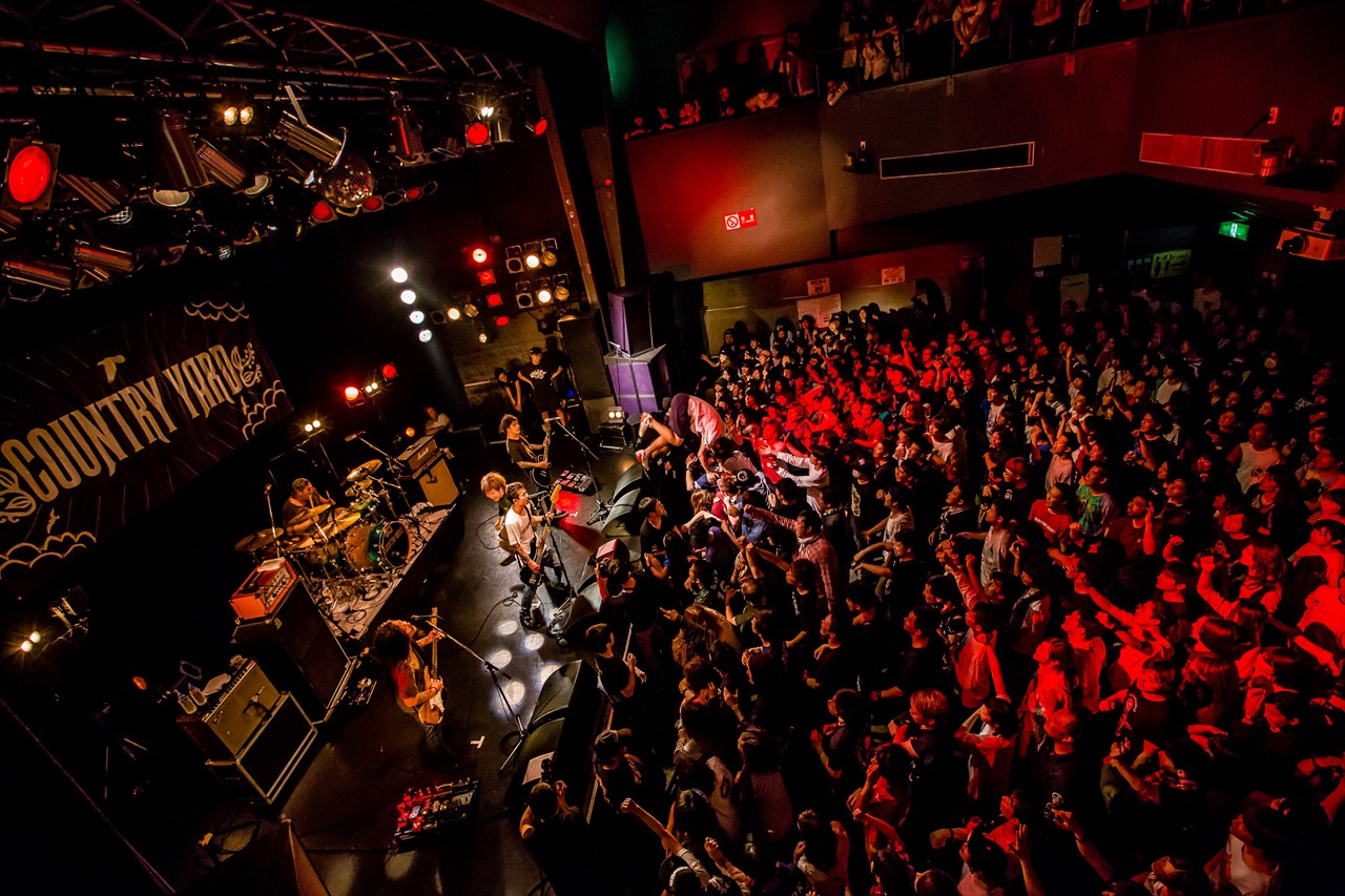 COUNTRY YARD「BROTHERHOOD ONEMAN TOUR」東京・TSUTAYA O-WEST公演の様子。（Photo by Takashi "TAKA" Konuma）