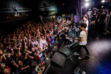 COUNTRY YARD「BROTHERHOOD ONEMAN TOUR」東京・TSUTAYA O-WEST公演の様子。（Photo by Takashi "TAKA" Konuma）
