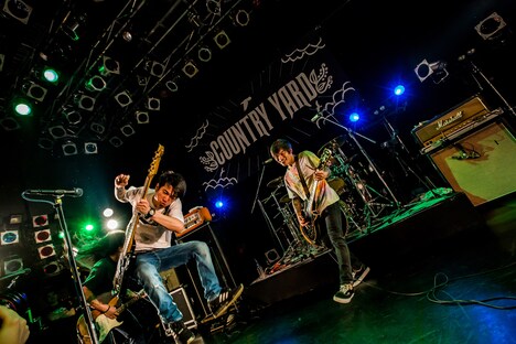 COUNTRY YARD「BROTHERHOOD ONEMAN TOUR」東京・TSUTAYA O-WEST公演の様子。（Photo by Takashi "TAKA" Konuma）