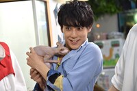 スフィンクスの赤ちゃんとユースケ。