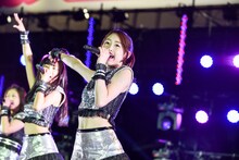 GEMによるライブの様子。