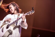 「吉澤嘉代子 絶景ツアー “夢をみているのよ”」最終公演の様子。（撮影：鳥居洋介）