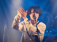 宮川依恋（Vo, G） （写真提供：SPACE SHOWER MUSIC）