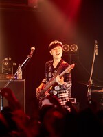 JOTARO（B, Cho） （写真提供：SPACE SHOWER MUSIC）