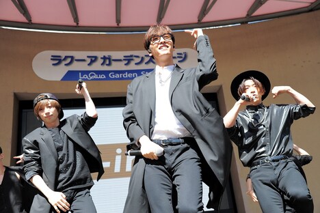 w-inds.(提供:ライジングプロダクション)