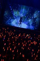 「EGOIST Greeting Tour 2016 : side-A『UNVEIL of KABANERI』」東京・Zepp Tokyo公演の様子。（Photo by peach）