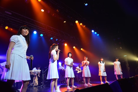 アイドルネッサンス「シブヤで2周年を感謝するネッサンス!!」の様子。