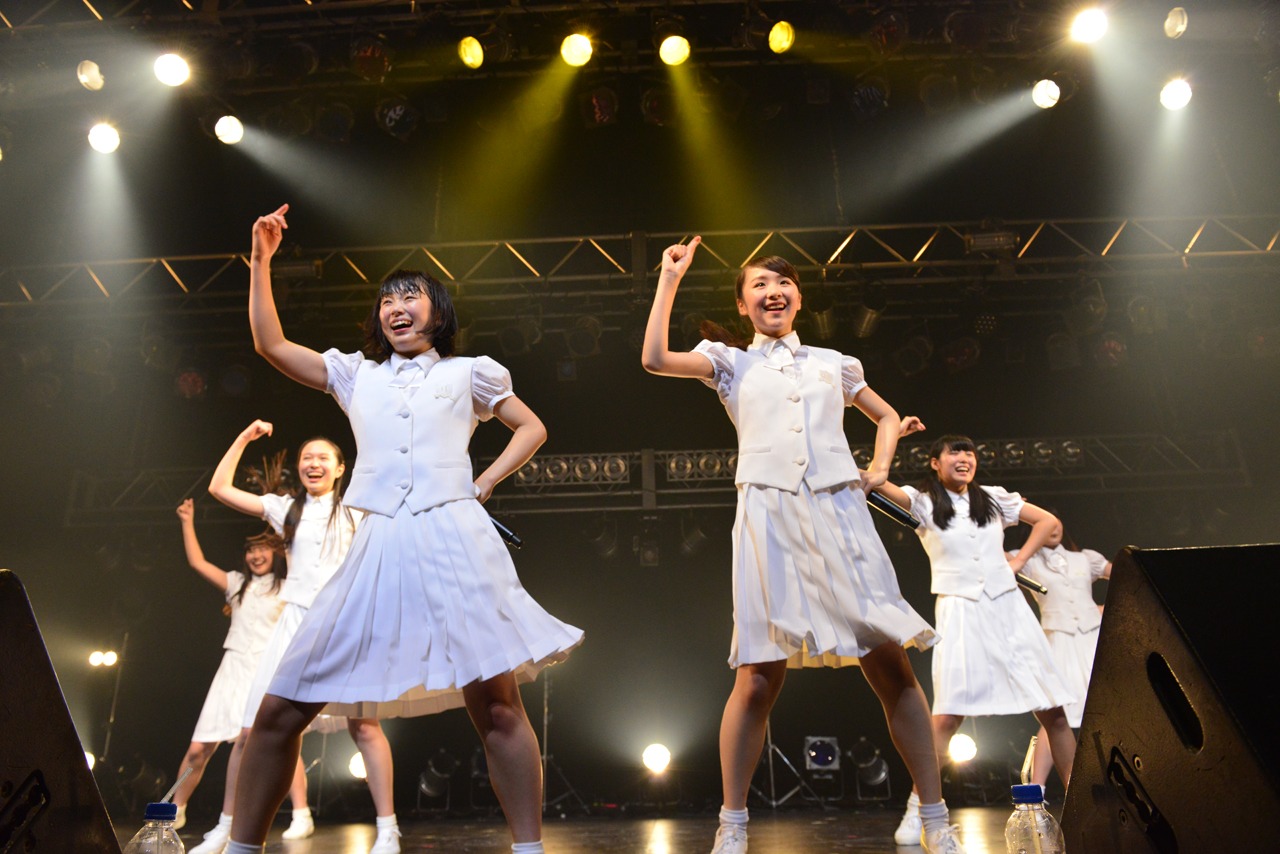 アイドルネッサンス「シブヤで2周年を感謝するネッサンス!!」の様子。