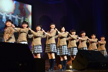 「さくら学院 2016年度 ～転入式～」の様子。