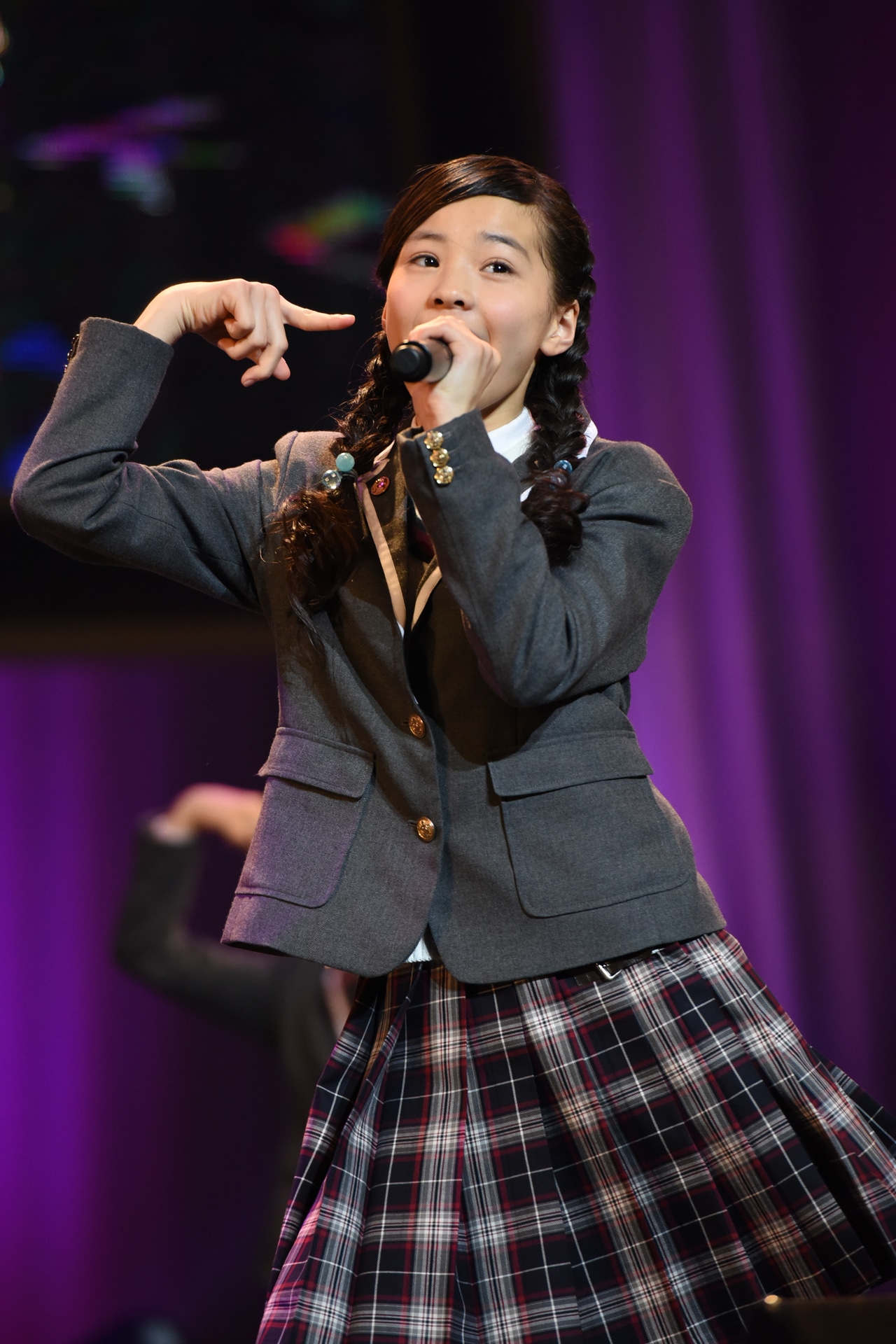 新谷ゆづみ