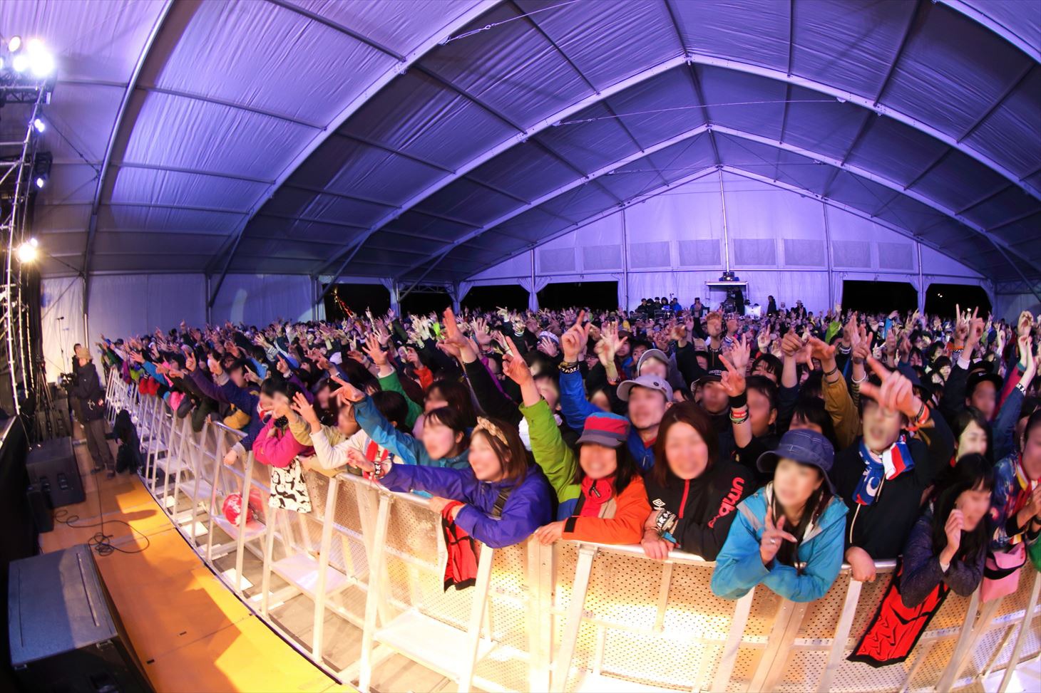 HANAGASAステージ（写真提供：ARABAKI PROJECT）