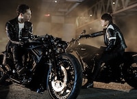 映画「HiGH&LOW THE MOVIE」のワンシーン。