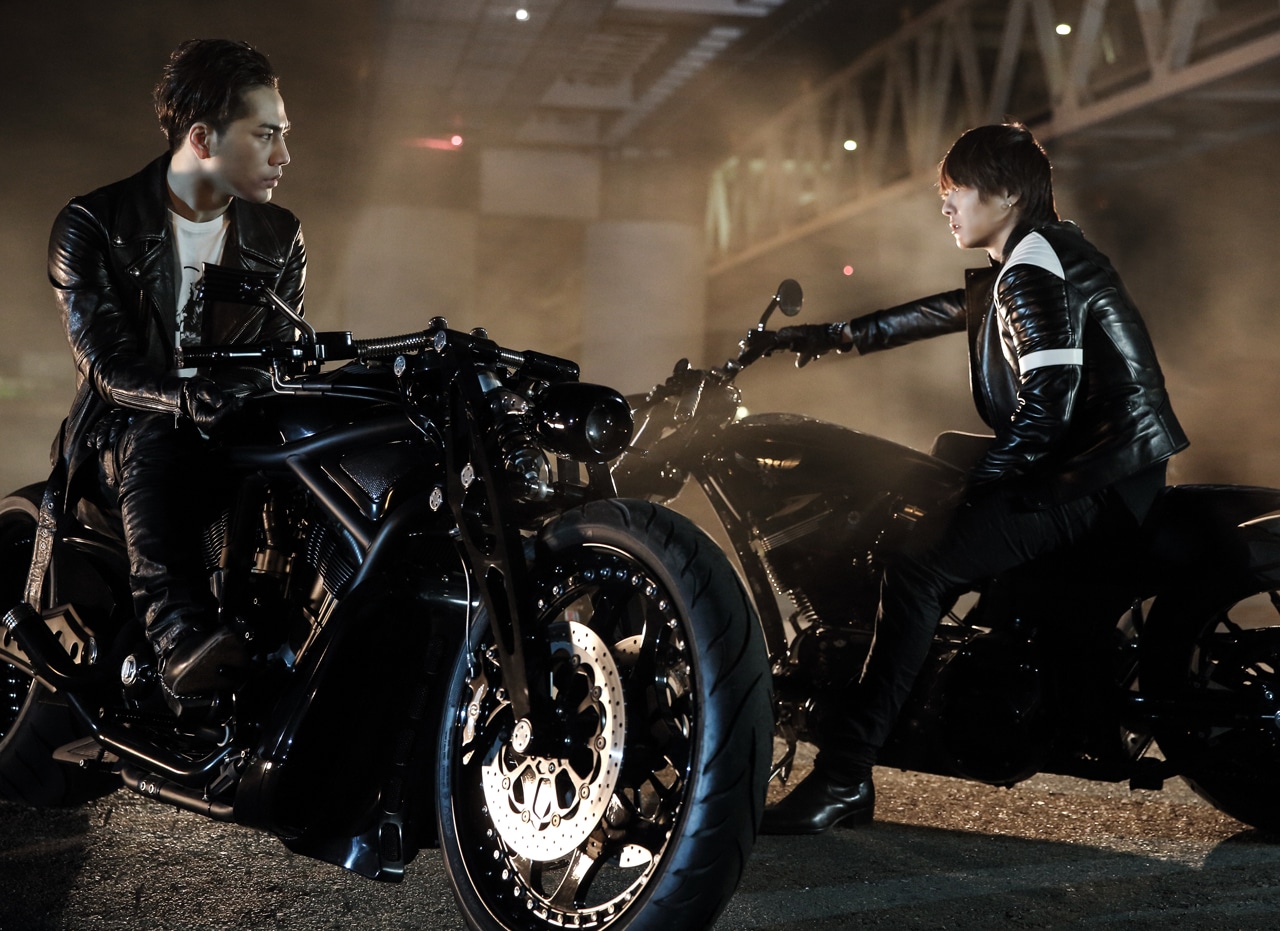 映画「HiGH&LOW THE MOVIE」のワンシーン。