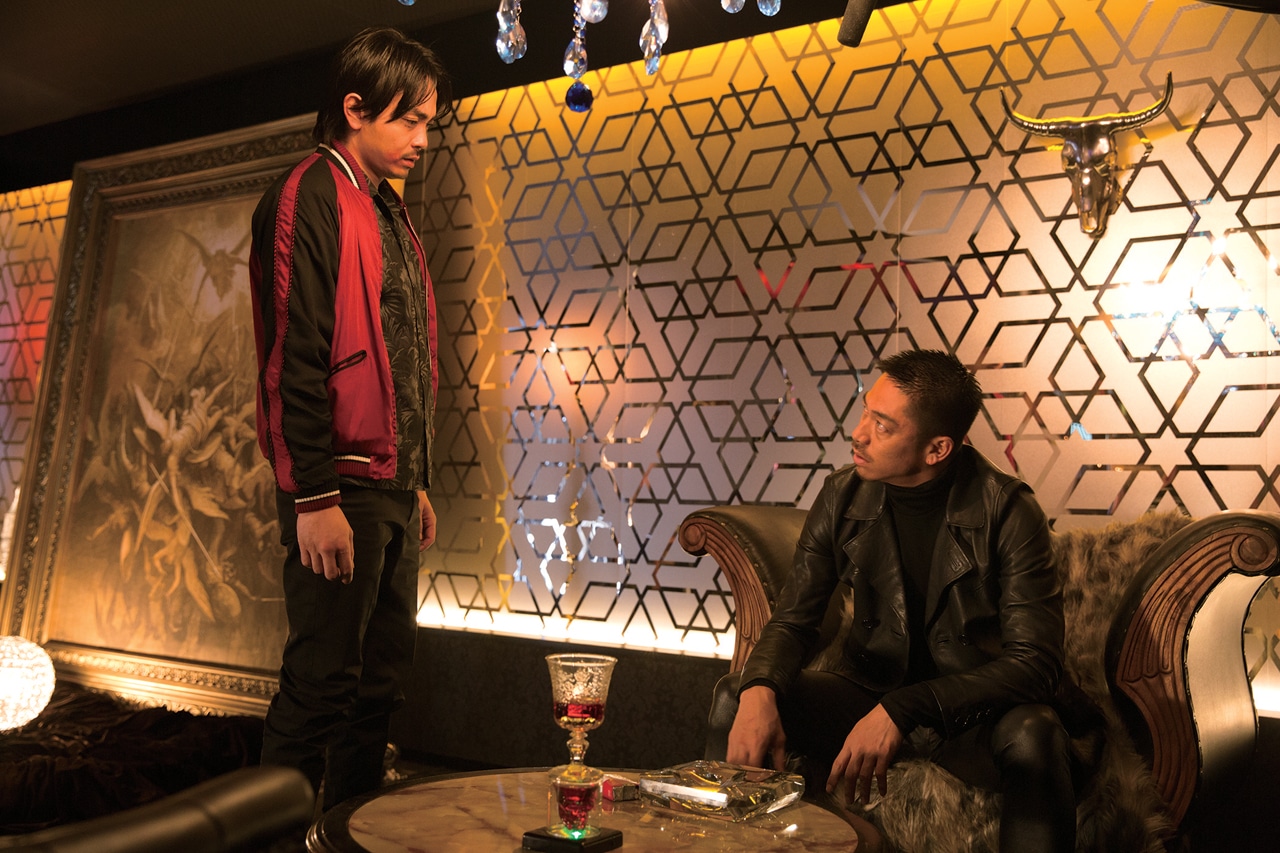 映画「HiGH&LOW THE MOVIE」のワンシーン。