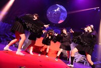 BELLRING少女ハート 三部作ワンマン第二弾「B」の様子。