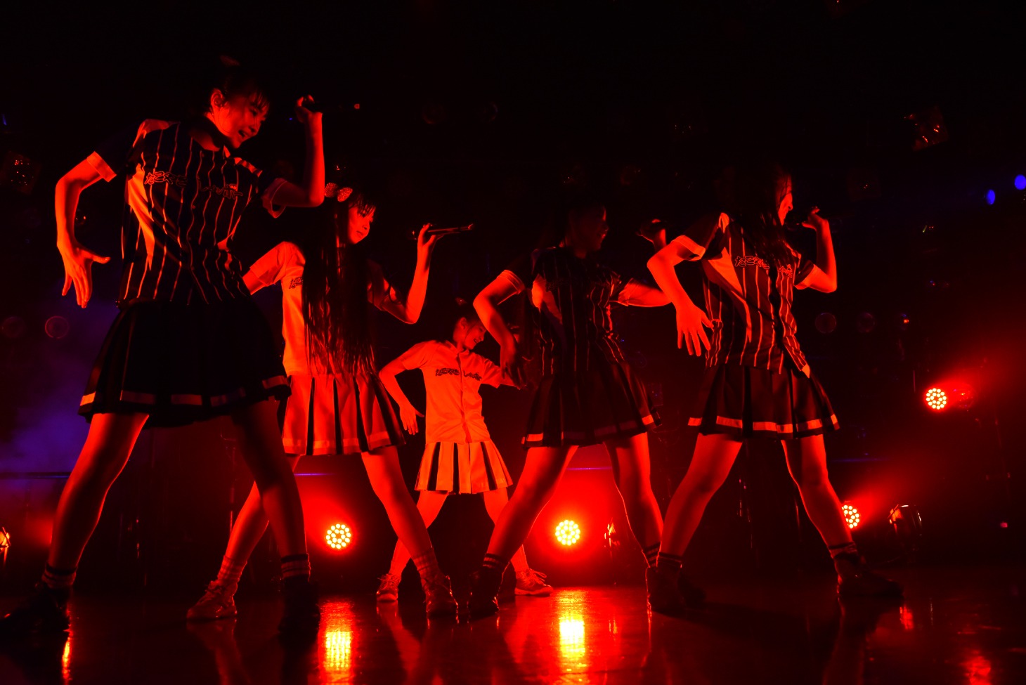 たこやきレインボー「たこやきレインボーZepp Tour～ナナイロダンスパーティー～」最終公演の様子。