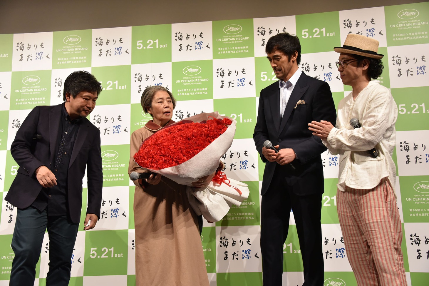 映画「海よりもまだ深く」トークイベント付き試写会の様子。