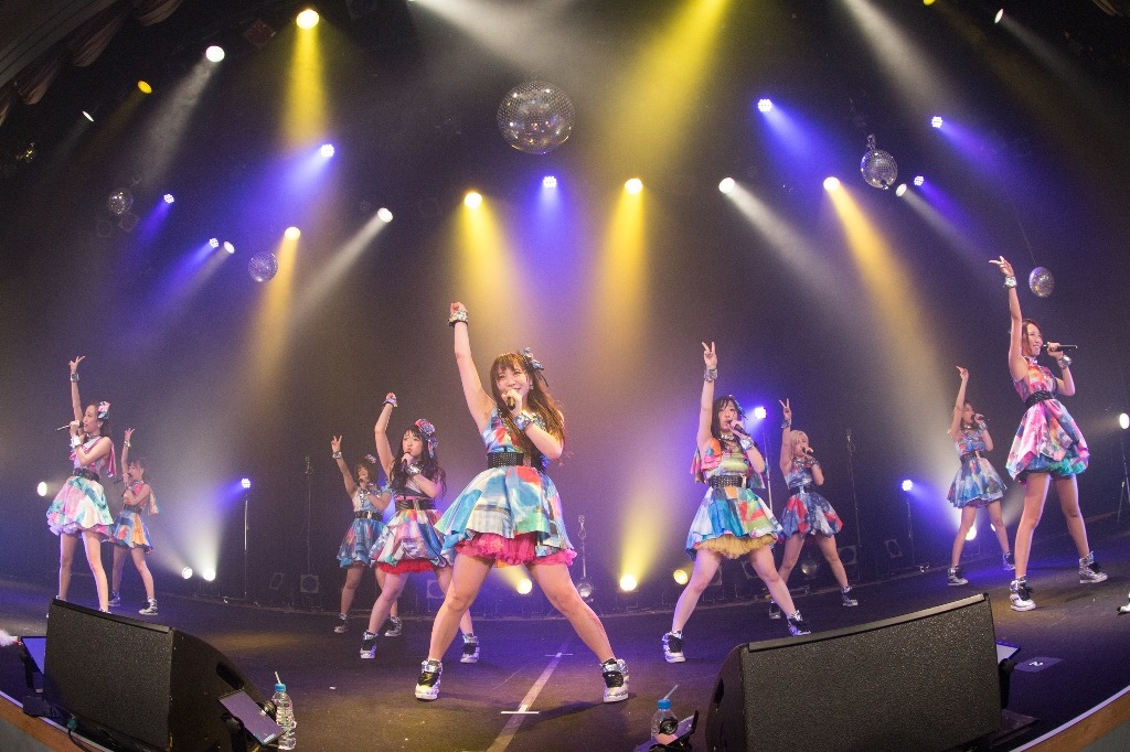 「Cheeky MONTER VOL.2 ～It’s a Small World～」大阪公演の様子。（写真提供：エイベックス・ヴァンガード）