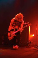 J（写真提供：エイベックス・ミュージック・クリエイティヴ）