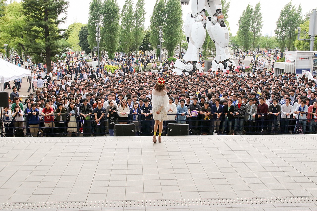 楠田亜衣奈「くっすんサポーター応援会 in ダイバーシティ」の様子。