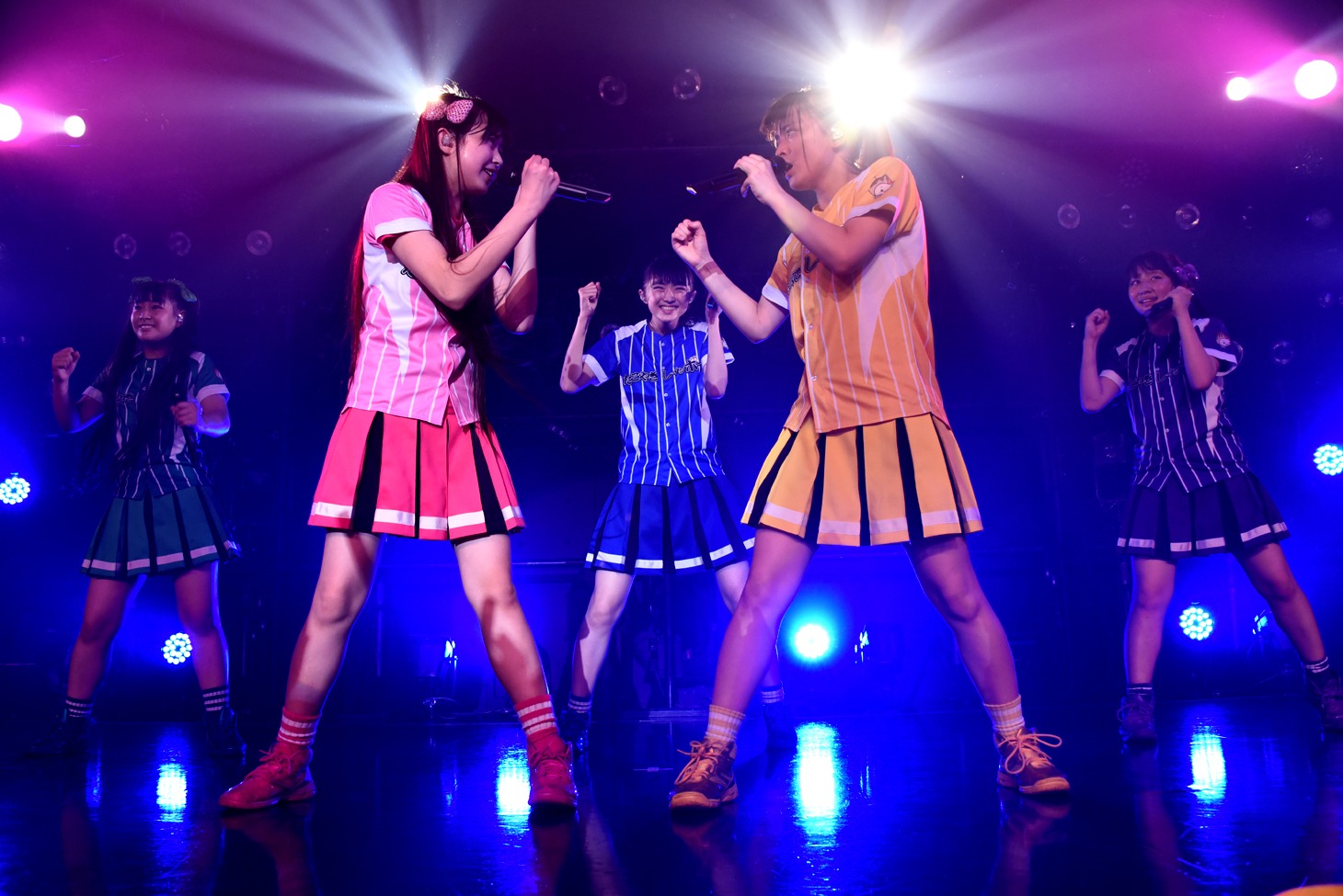 「たこやきレインボーZepp Tour～ナナイロダンスパーティー～」最終公演の様子。