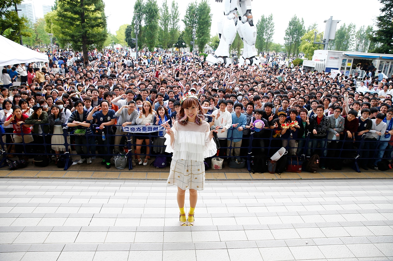 楠田亜衣奈「くっすんサポーター応援会 in ダイバーシティ」の様子。（写真提供：VAP）