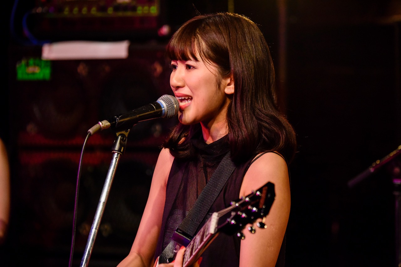 柴田ゆう（Vo, G / sympathy）（撮影：小見山峻）