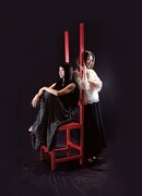 左から石川詩織、蜂谷眞未。