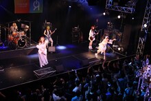 「LoVendoЯ LIVE TOUR 2016～POWEЯ!～」初日公演の様子。
