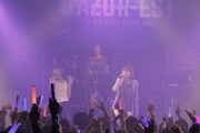 藍井エイル「D'AZUR-EST」大阪・BIGCAT公演の様子。（写真提供：SME Records）
