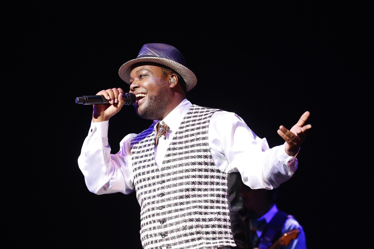 クリス・ハート、ツアーファイナル武道館公演をWOWOWで