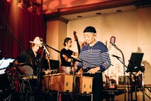 5月7日に同發新館で行われた細野晴臣「細野晴臣 A Night in Chinatown」の様子。 （Photo by Ryo Mitamura）