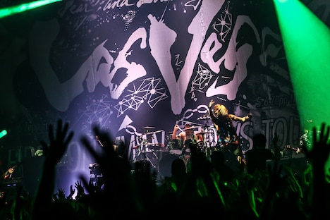 Fear, and Loathing in Las Vegas「FIRST ONE MAN SHOWS TOUR 2016」東京・Zepp Tokyo公演の様子。