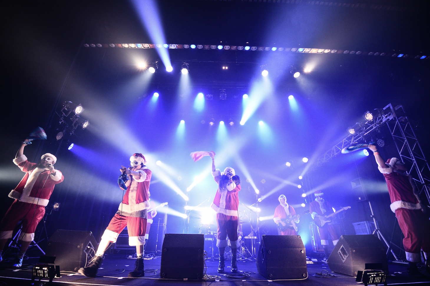 GIFT MEN（Photo by Yusuke Satou）