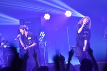 PUFFY（写真提供：ワーナーミュージック・ジャパン）