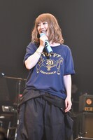 大貫亜美（写真提供：ワーナーミュージック・ジャパン）